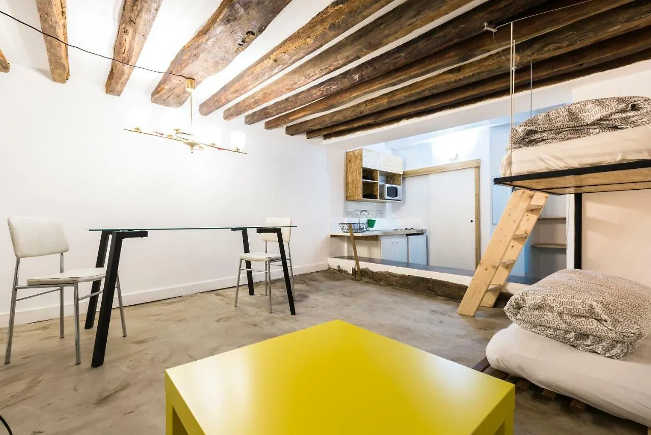 Charming 20m² Near Le Marais Lägenhet *