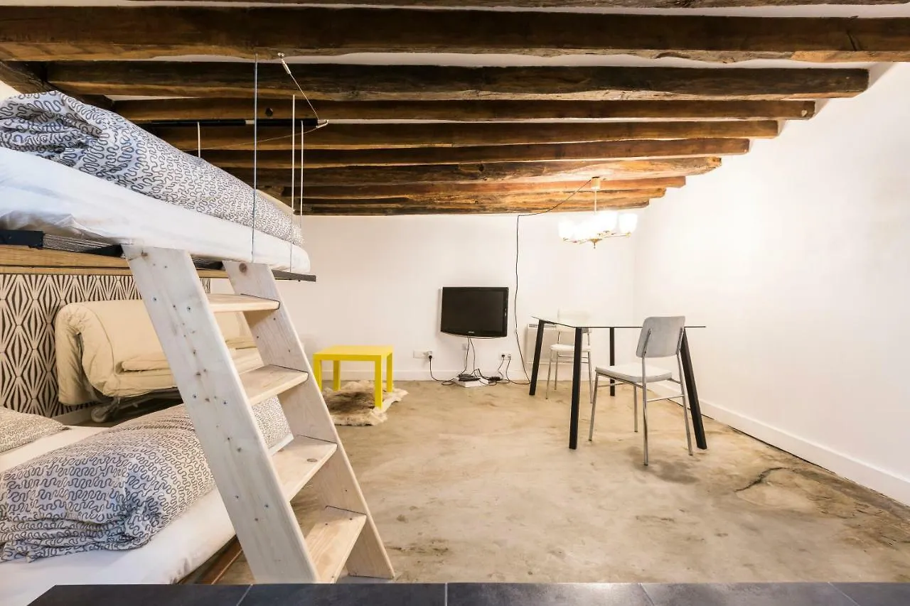 Charming 20m² Near Le Marais