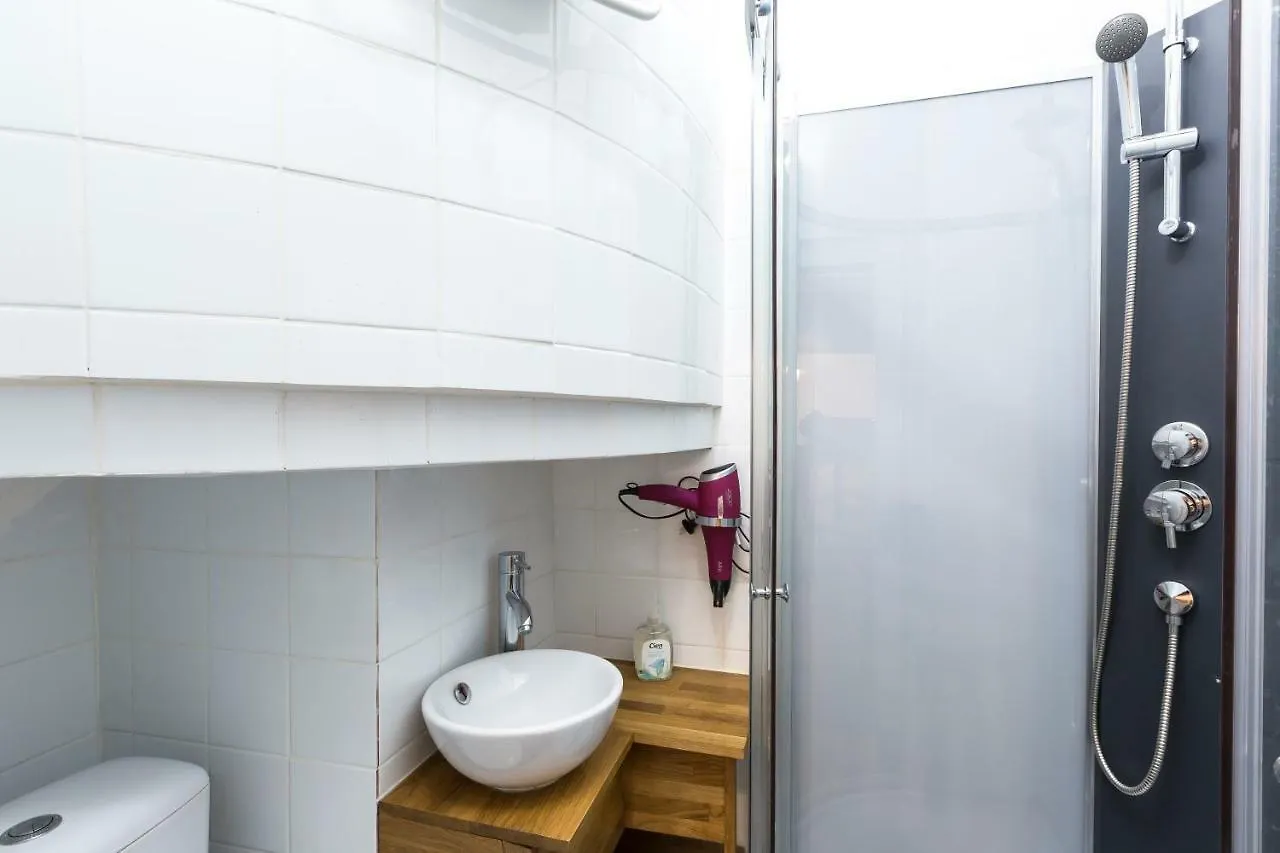 Charming 20m² Near Le Marais *